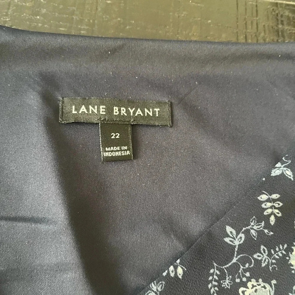 Lane Bryant blue floral career chiffon blouse SZ 22 - Picture 2 of 3